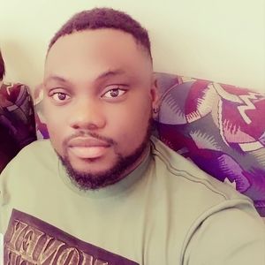 Meet your Posher, Maxime